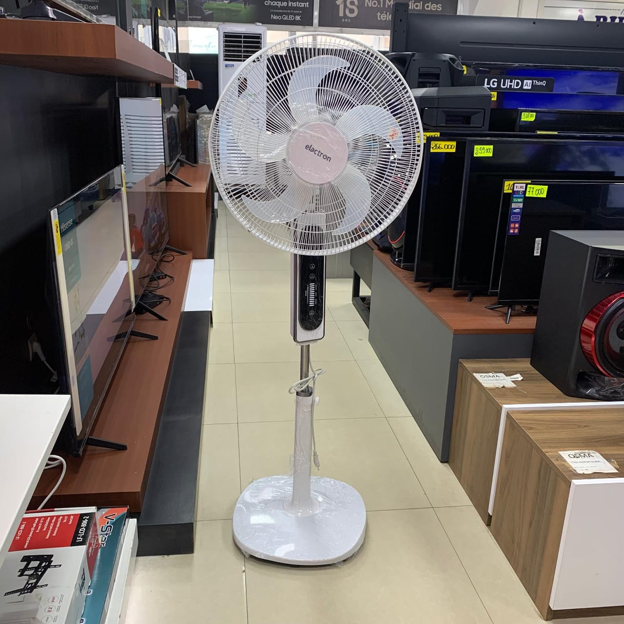 VENTILATEUR ELACTRON 18' SUR PIED AVEC TELECOMMANDE BLANC L96 VENTILATEUR ELACTRON 18' SUR PIED AVEC TELECOMMANDE BLANC L96