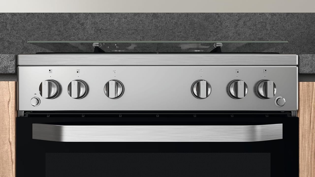 CUISINIERE HOTPOINT 4FEUX A GAZ 60X60 FOUR A GAZ GRIS HS67G2PMX/IT/1 CUISINIERE HOTPOINT 4FEUX A GAZ 60X60 FOUR A GAZ GRIS HS67G2PMX/IT/1