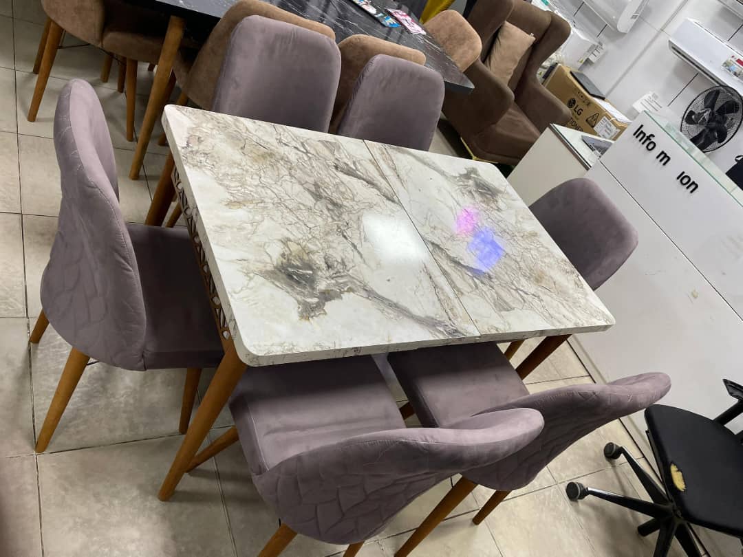 TABLE A MANGER 6PLACES EXTENSIBLE 80X130/80X170 BOIS BLANC MAUVE B50 TABLE A MANGER 6PLACES EXTENSIBLE 80X130/80X170 BOIS BLANC MAUVE B50