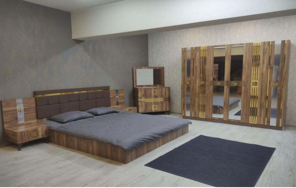 Chambre à coucher 6battants 5pieces marron Chambre à coucher 6battants 5pieces marron