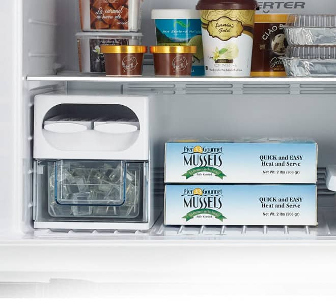 REFRIGERATEUR HITACHI COMBINE 2PORTES 550LITRES NOIR RW6907PB REFRIGERATEUR HITACHI COMBINE 2PORTES 550LITRES NOIR RW6907PB