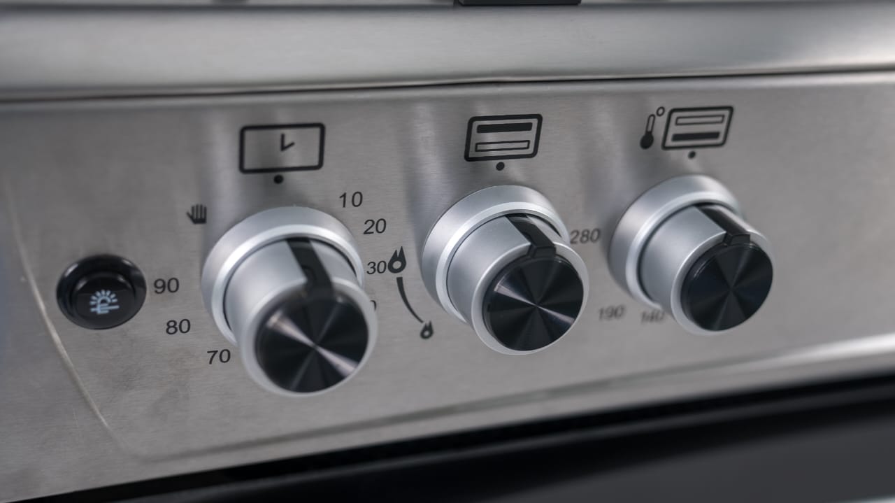 CUISINIERE ELACTRON 5FEUX 90X60 INOX EL6090 CUISINIERE ELACTRON 5FEUX 90X60 INOX EL6090