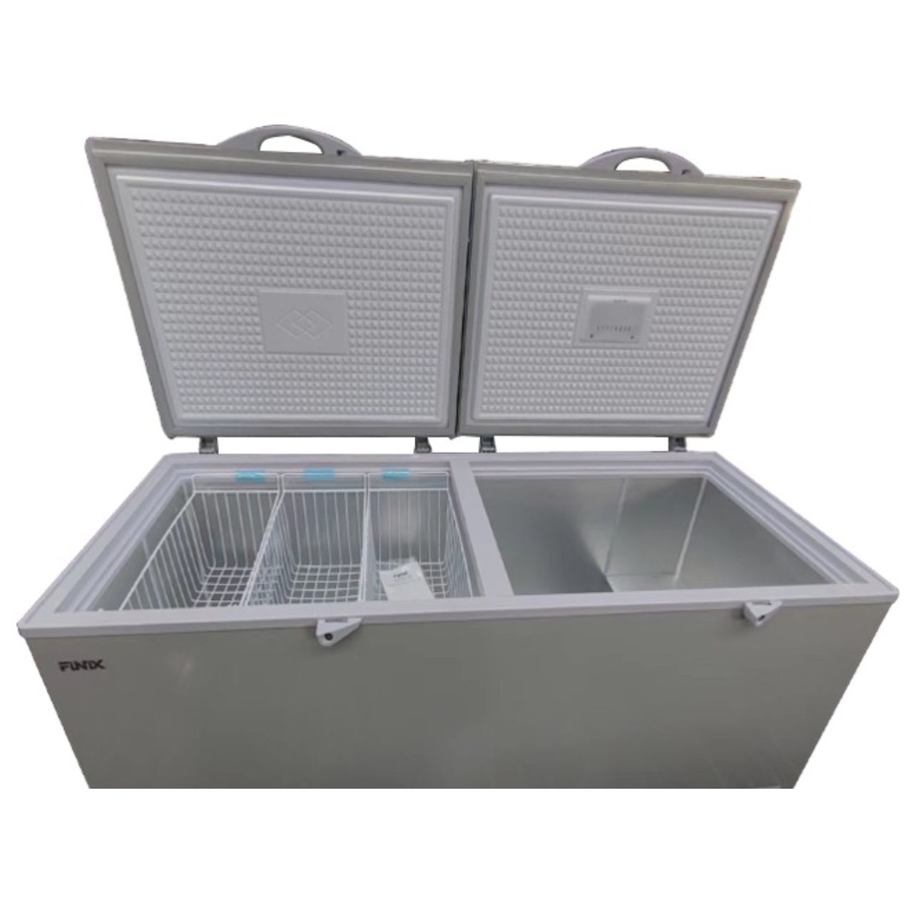 CONGELATEUR FINIX HORIZONTAL 2PORTES COFFRE 830LITRES GRIS XF650 CONGELATEUR FINIX HORIZONTAL 2PORTES COFFRE 830LITRES GRIS XF650