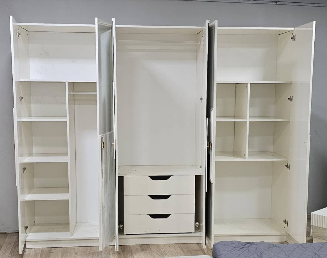 CHAMBRE A COUCHER ARMOIRE 6BATTANTS 6PIECES BLANC BAMBI CHAMBRE A COUCHER ARMOIRE 6BATTANTS 6PIECES BLANC BAMBI