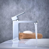 Robinet mitigeur de lavabo moderne chromé Wodtesl en acier inoxydable avec eau chaude et froide
