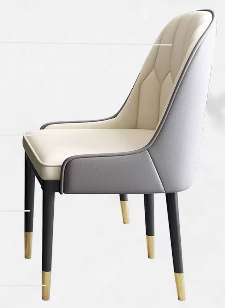 Table A Manger - Marbre Blanc et Pied Doré en X