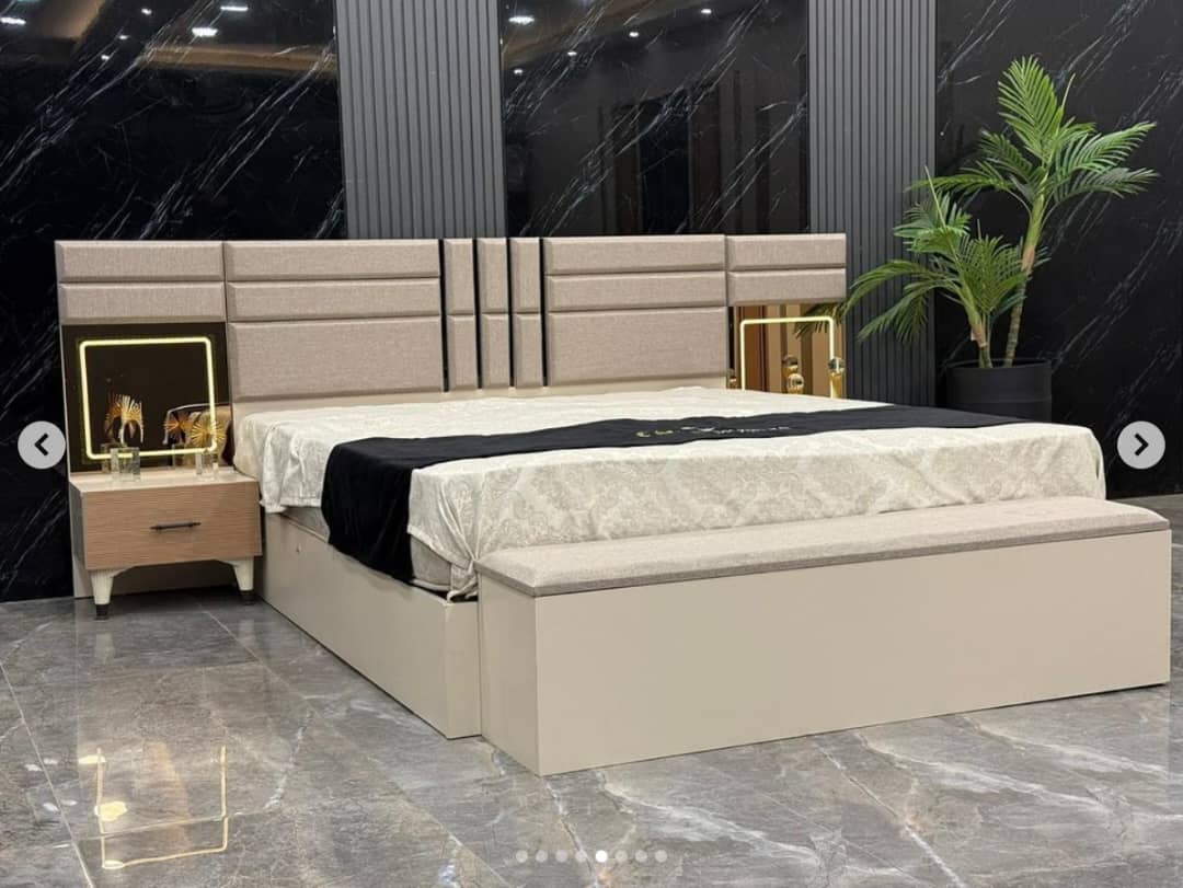 CHAMBRE A COUCHER 8BATTANTS 4PIECES BEIGE TURQUE