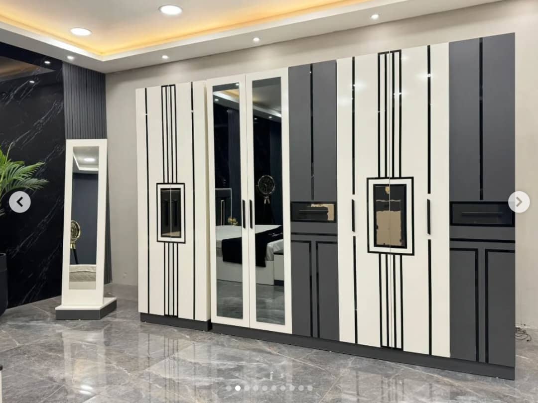 CHAMBRE A COUCHER 6BATTANTS 4PIECES NOIR TURQUE