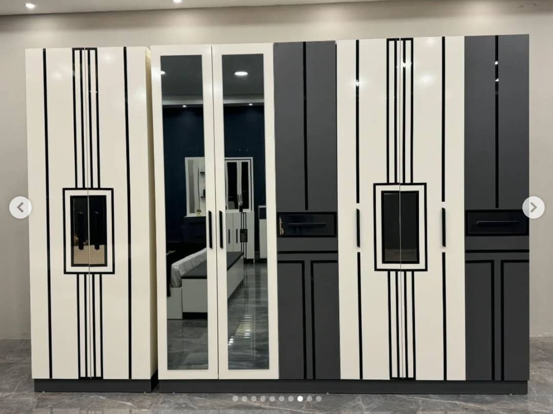 CHAMBRE A COUCHER 6BATTANTS 4PIECES NOIR TURQUE