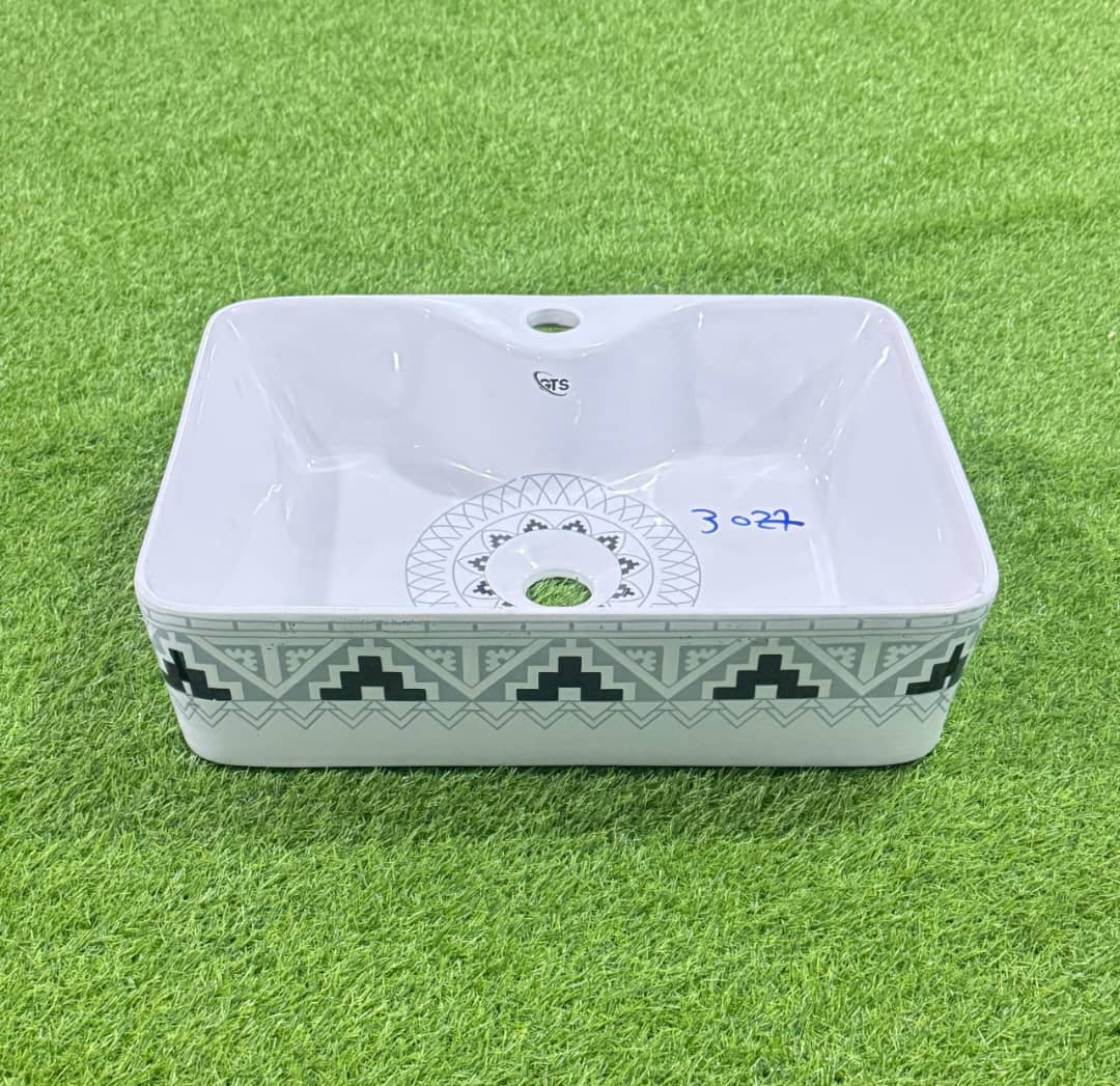 Lavabo en céramique type rond ou carré: Pour Salles de bain compactes ou spacieuses