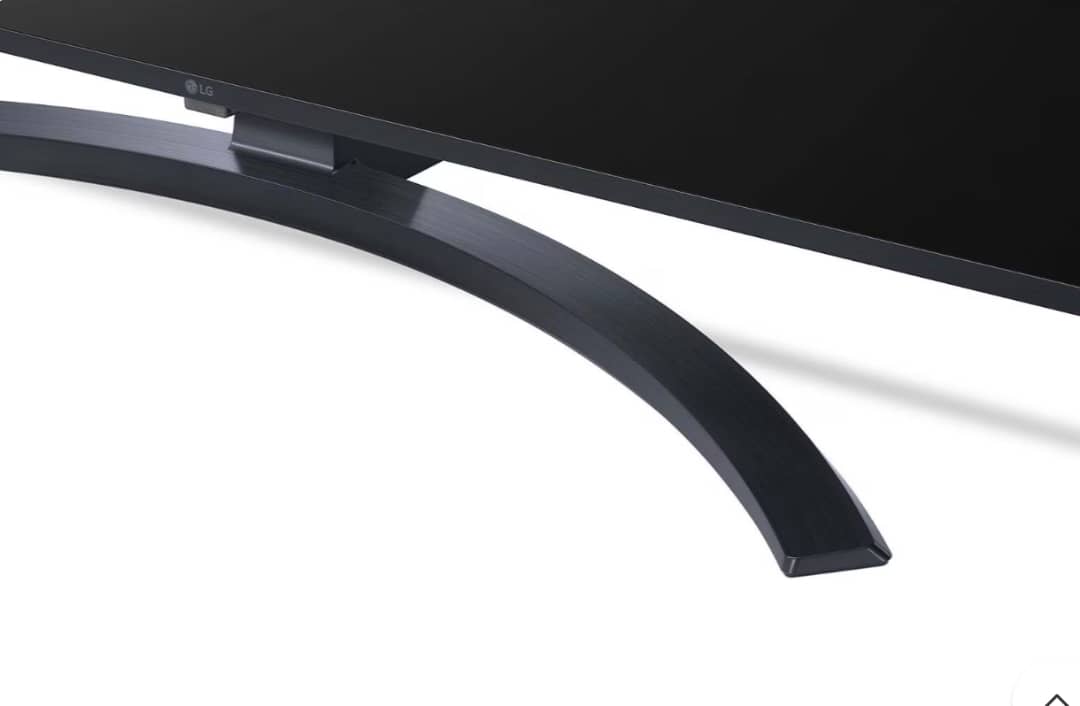 Téléviseur LG 50" ULTRA 4K UHD + support au milieu 50UQ9100