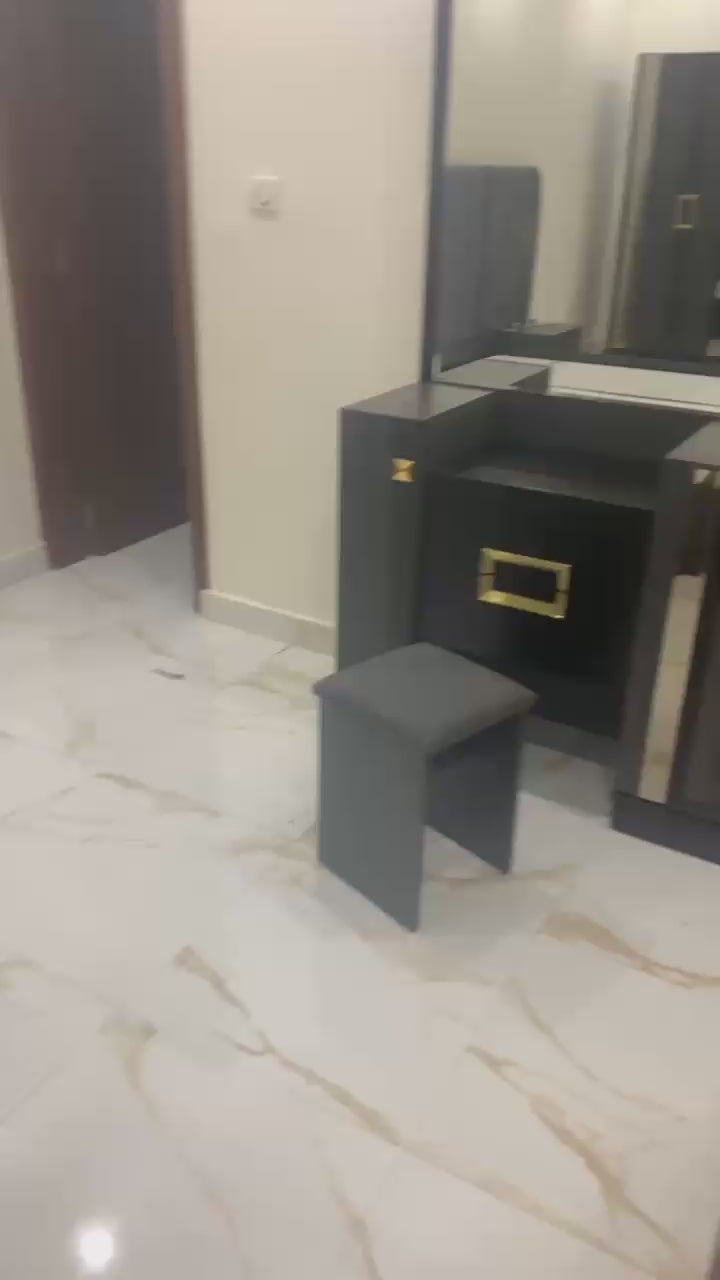 CHAMBRE A COUCHER 6BATTANTS 9PIECES GRIS NOIR