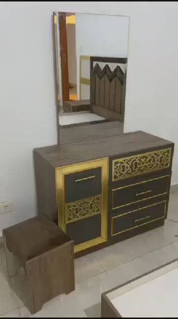 CHAMBRE A COUCHER 6BATTANTS 5PIECES GIRS MARRON DORÉ